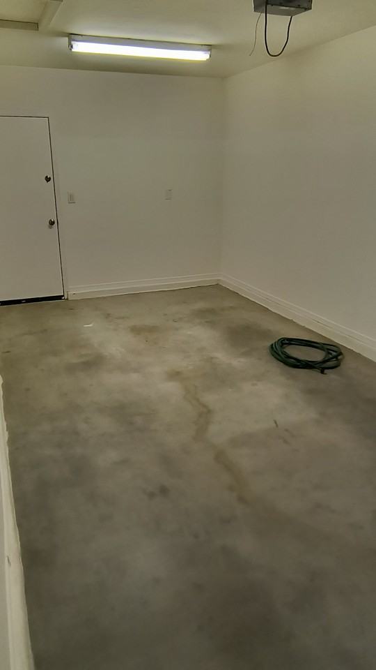 4668 E Laurel Ave - Photo 2 of 3