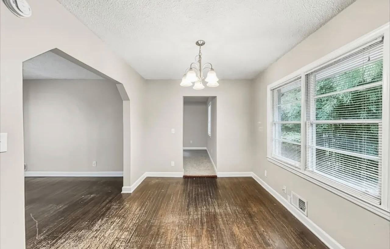 2752 Flagstone Dr Se - Photo 4 of 9