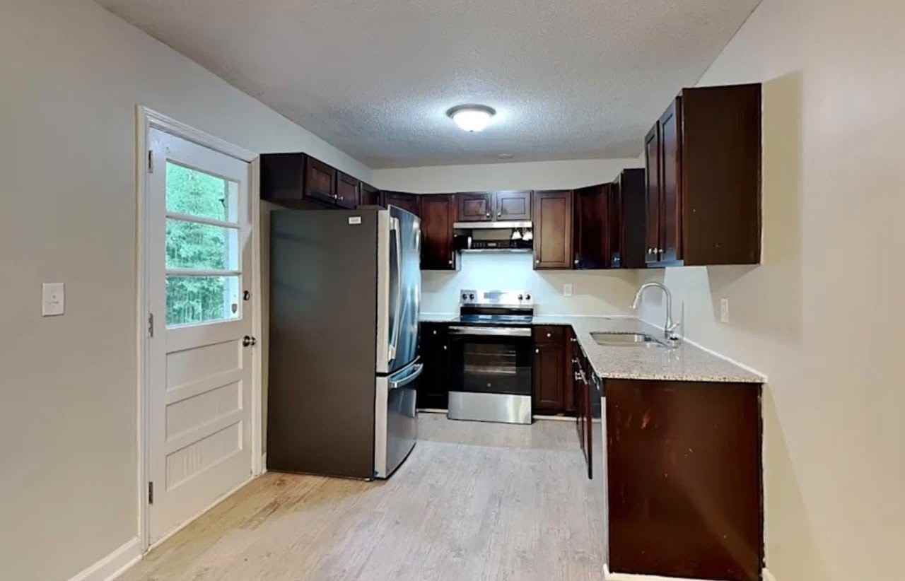 2752 Flagstone Dr Se - Photo 6 of 9