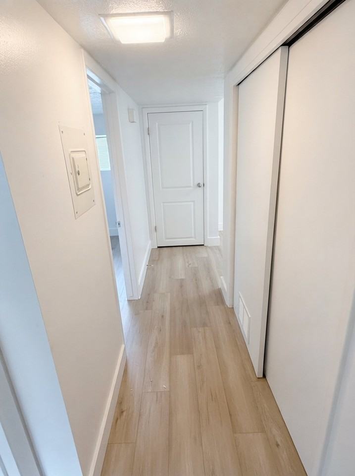 5004 Southwest #B - Photo 6 of 12