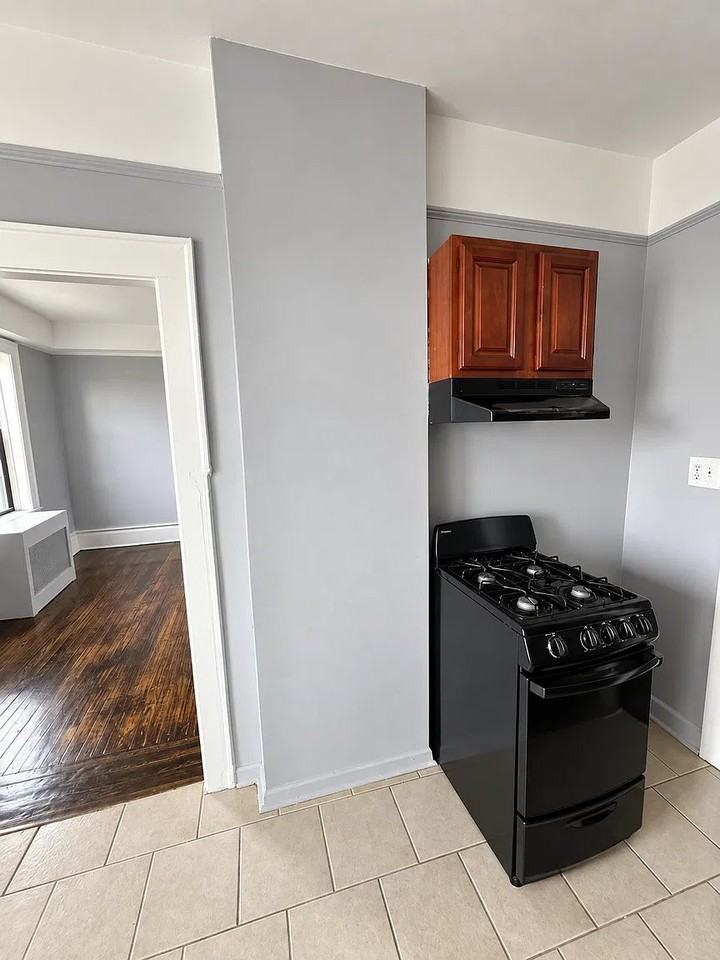 29 N Harrison St #104 - Photo 3 of 10