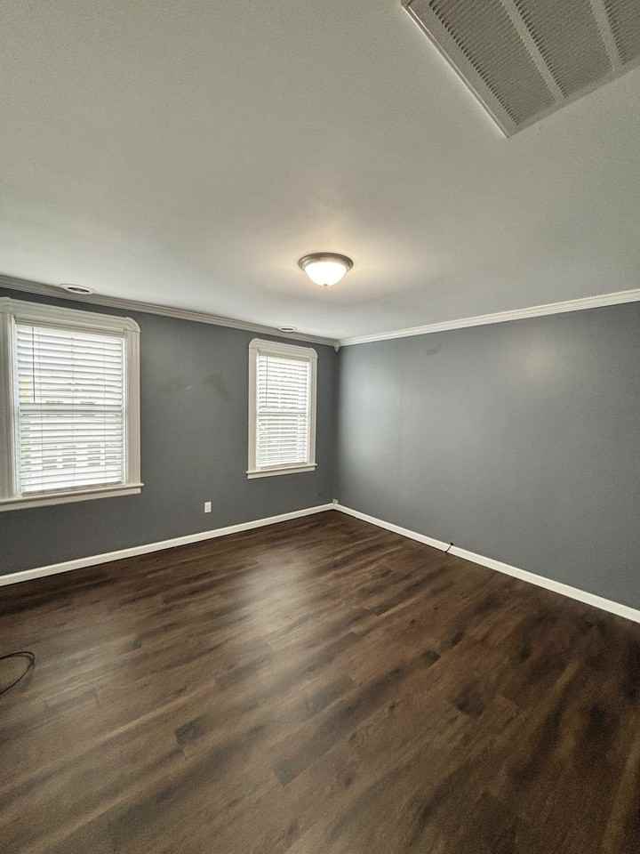 517 Clarendon St #2ndFL - Photo 7 of 15