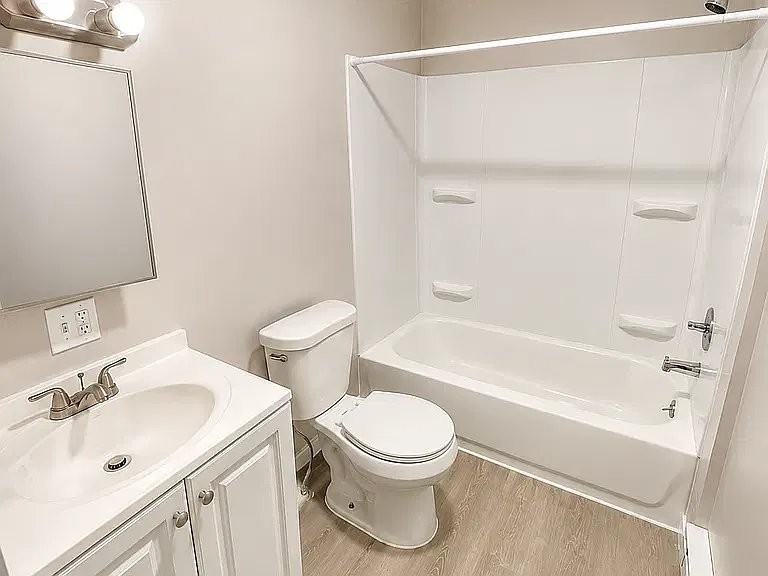 312 Littleton Ave #3A - Photo 7 of 7