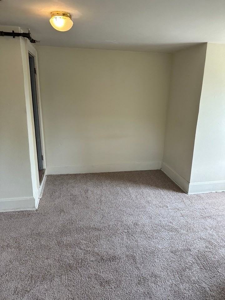 515 E Beaver Ave - Photo 3 of 14