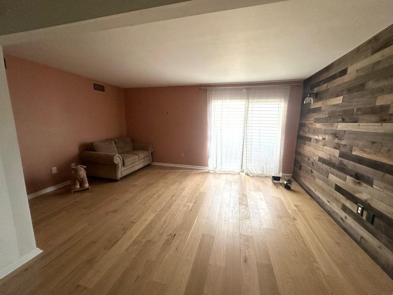8737 Green Willow St #7 - Photo 5 of 7
