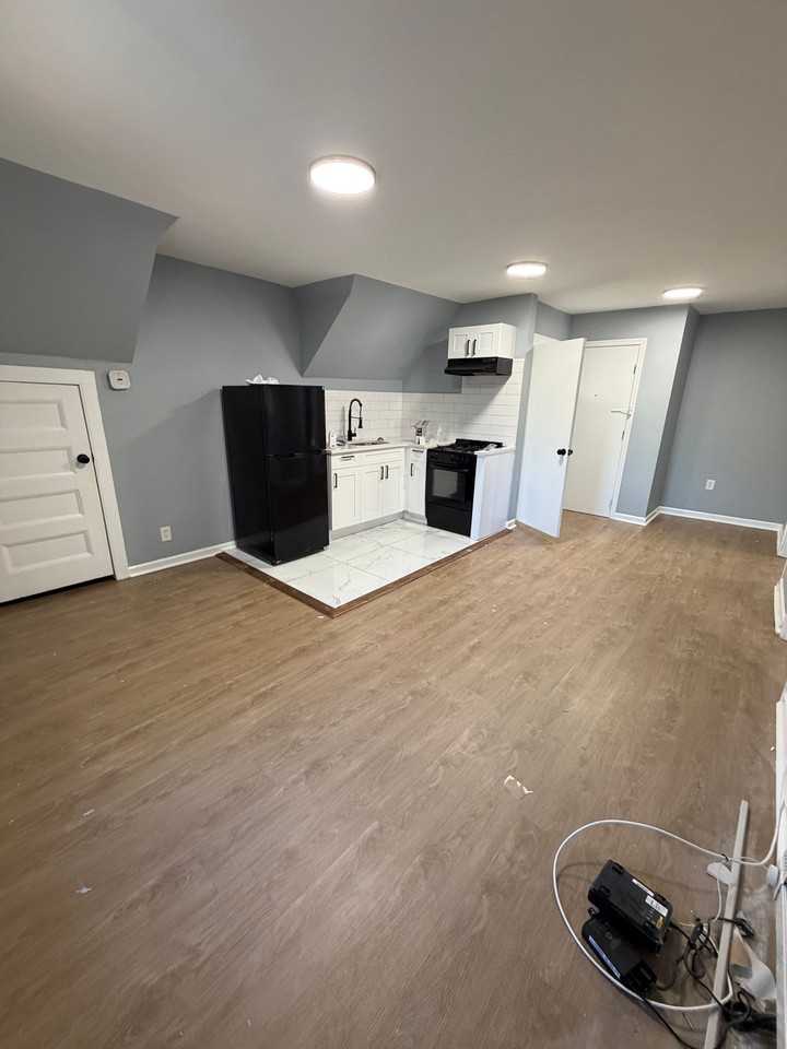 165 4th Ave #3 - Photo 6 of 6