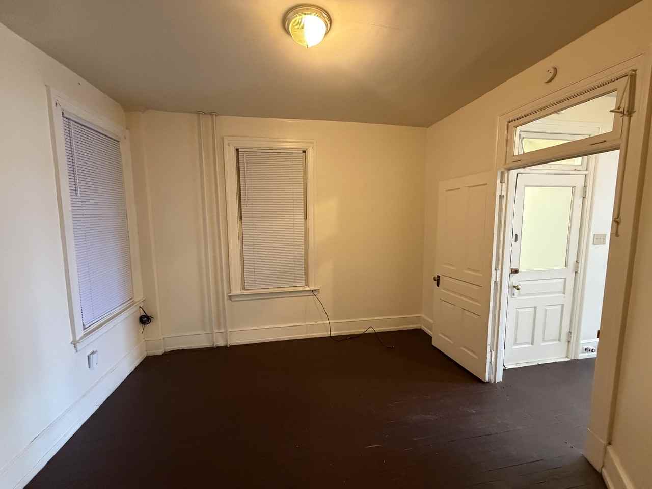 132 West Market Street - Photo 4 of 10