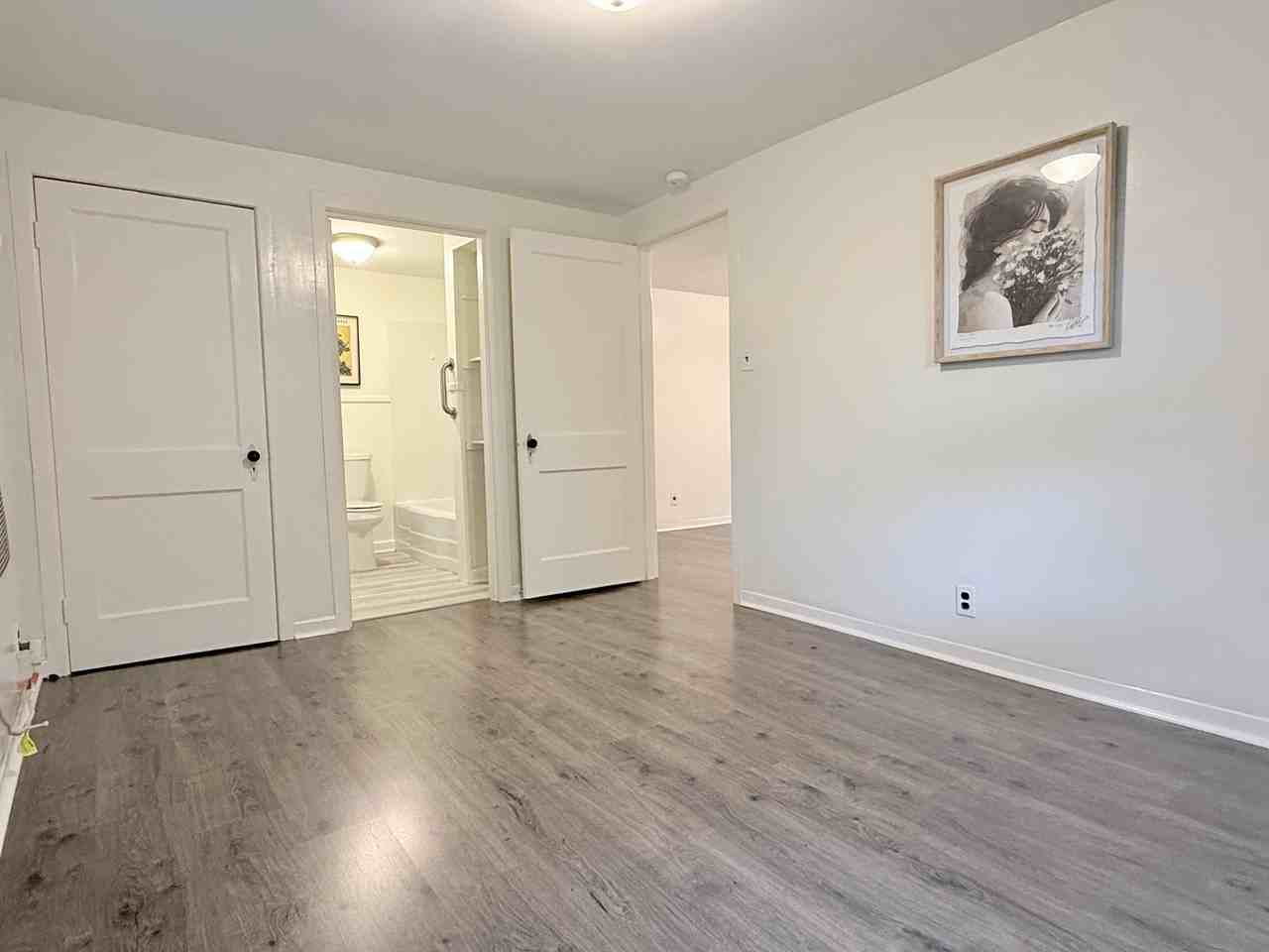 201 E. McKnight Dr. - Photo 7 of 9