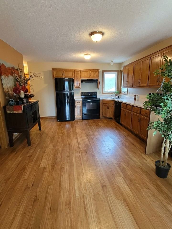 205 1st St Nw #1 - Photo 2 of 22