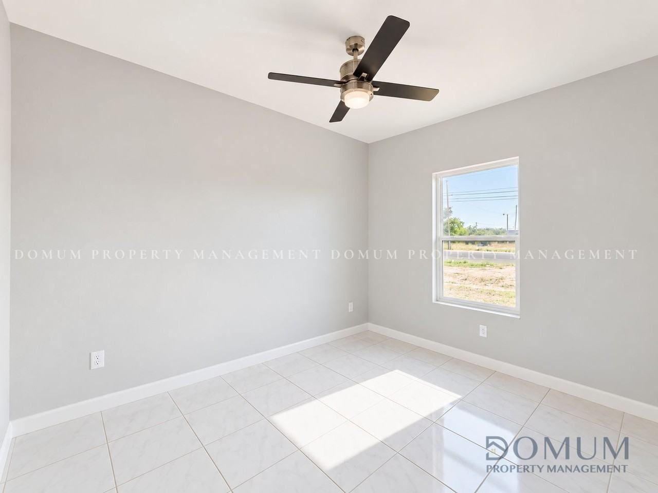 1503 West Saint Francis Avenue - Photo 2 of 32