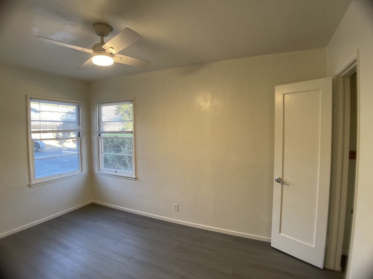 849 Mill St #849M - Photo 5 of 6