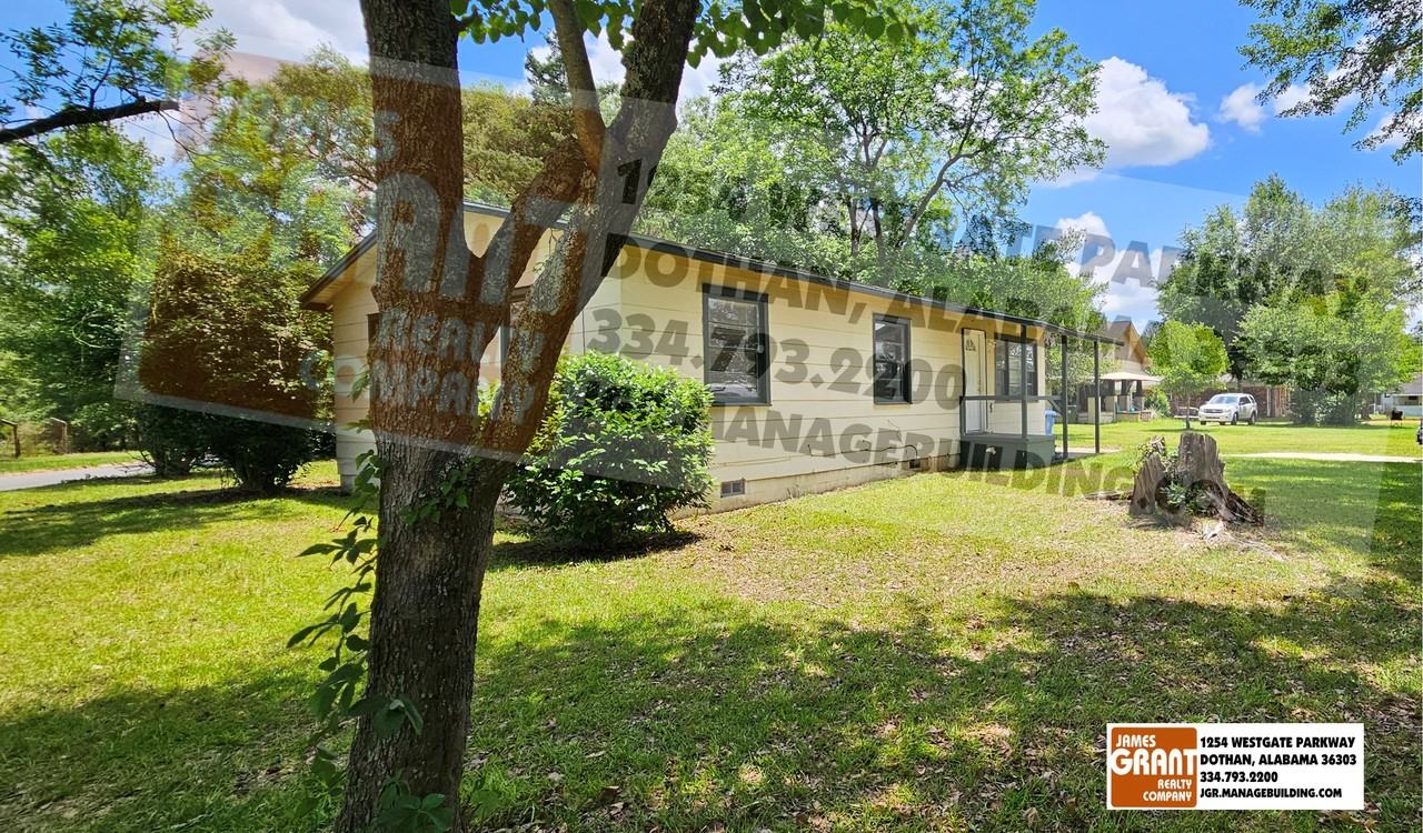 124 Emmons Dr - Photo 4 of 22