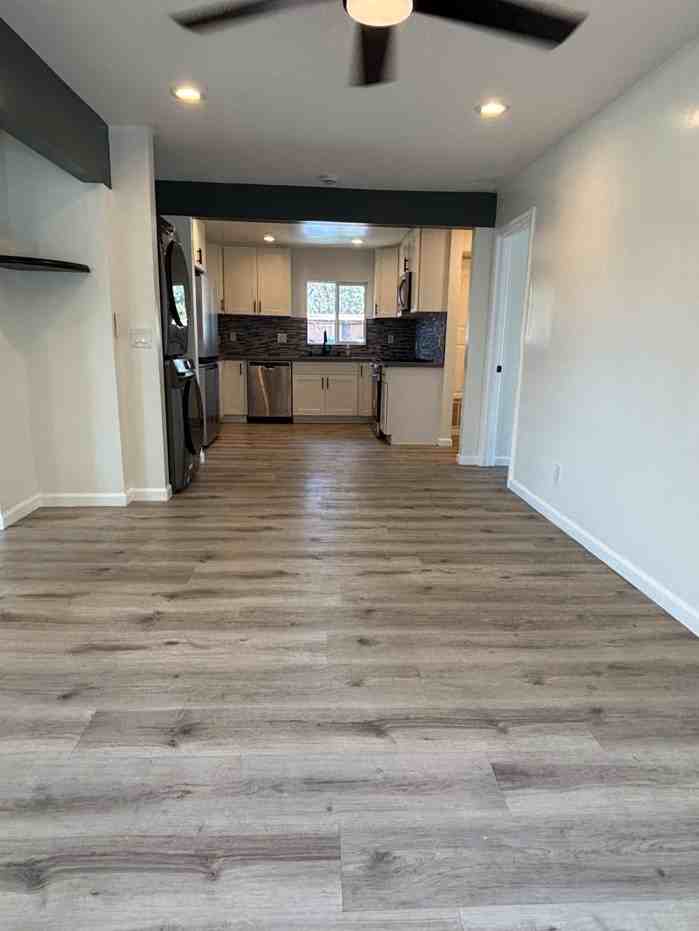 715 30th Pl #1 - Photo 4 of 16