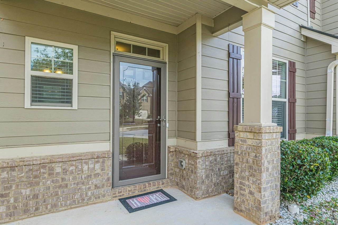 4730 Brookwood Place - Photo 4 of 50