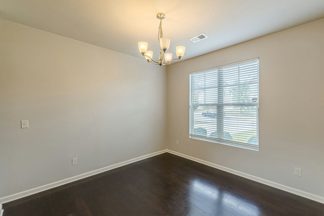 4730 Brookwood Place - Photo 7 of 50