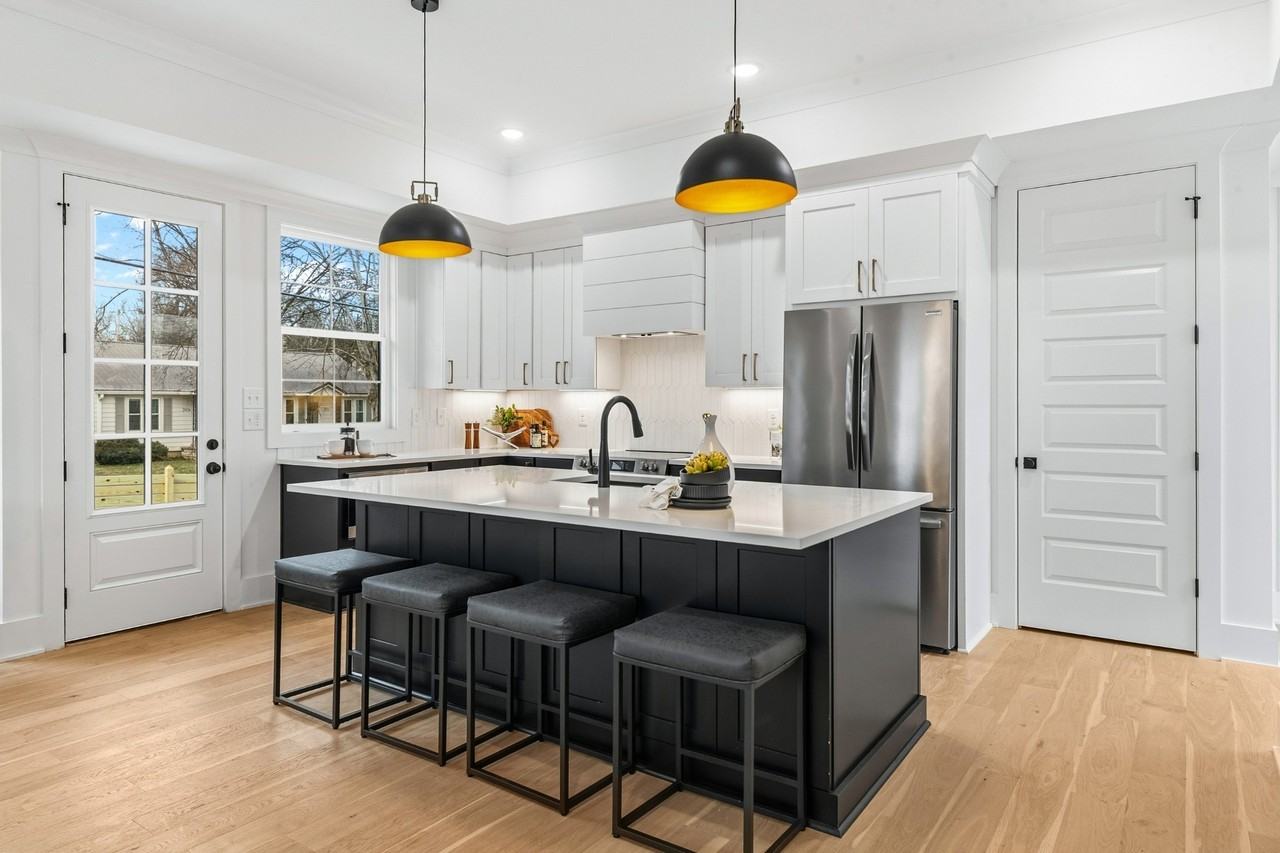 414 Conant St #1 - Photo 3 of 10