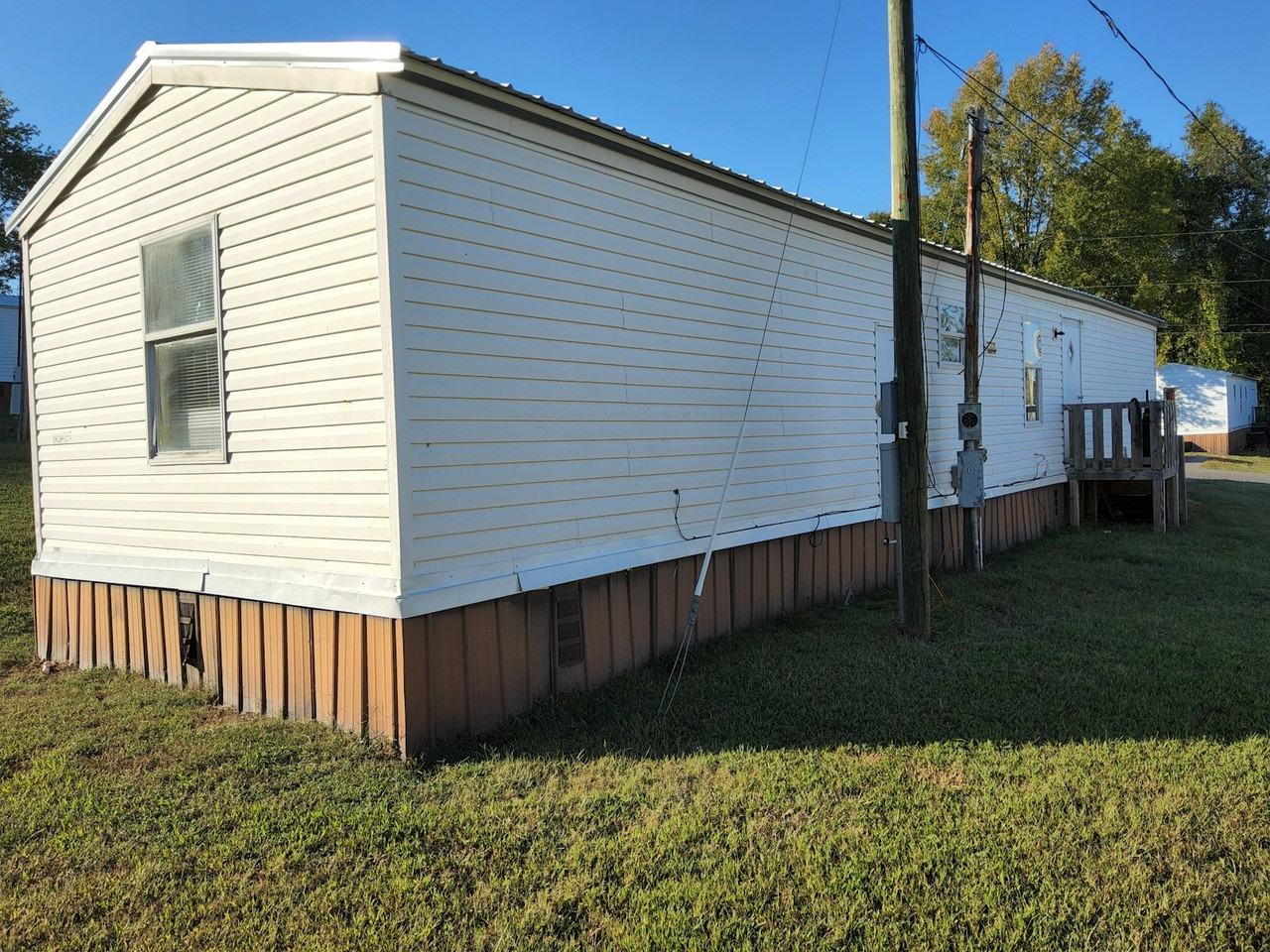 609 Louise Street - Photo 4 of 7