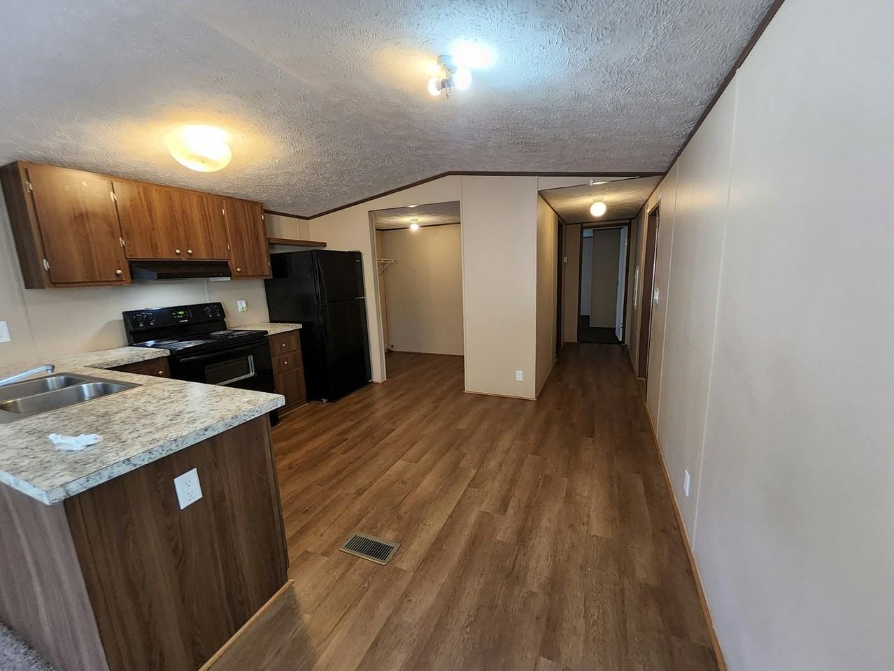 107 Dawson Drive - Photo 4 of 13
