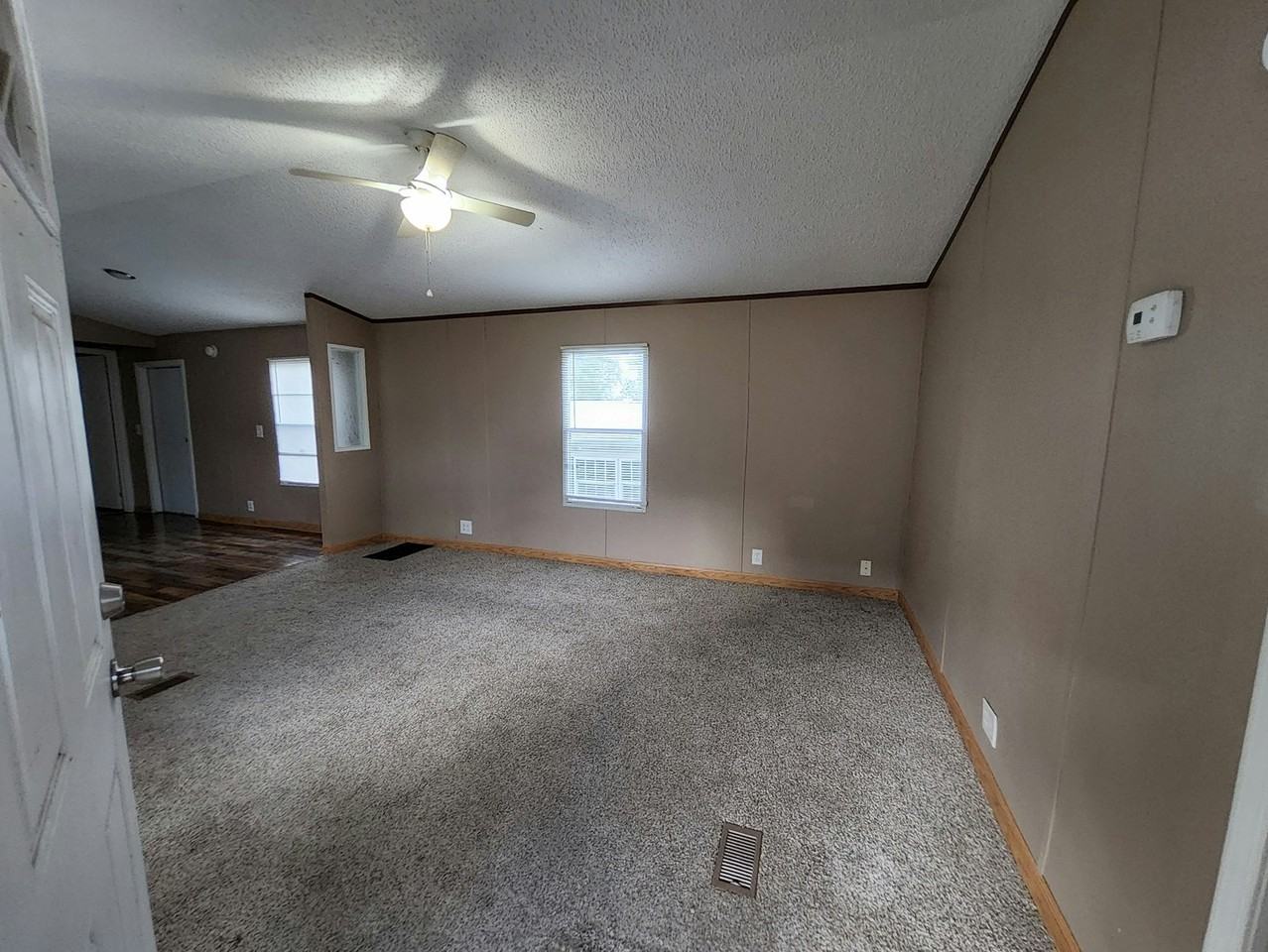 202 Dawson Drive - Photo 4 of 11