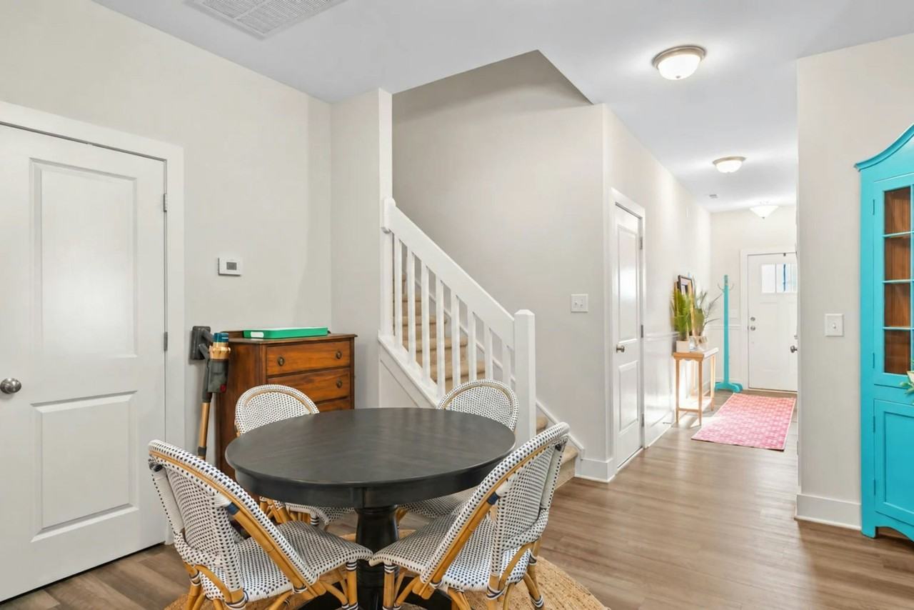 854 Pryor Street - Photo 6 of 18
