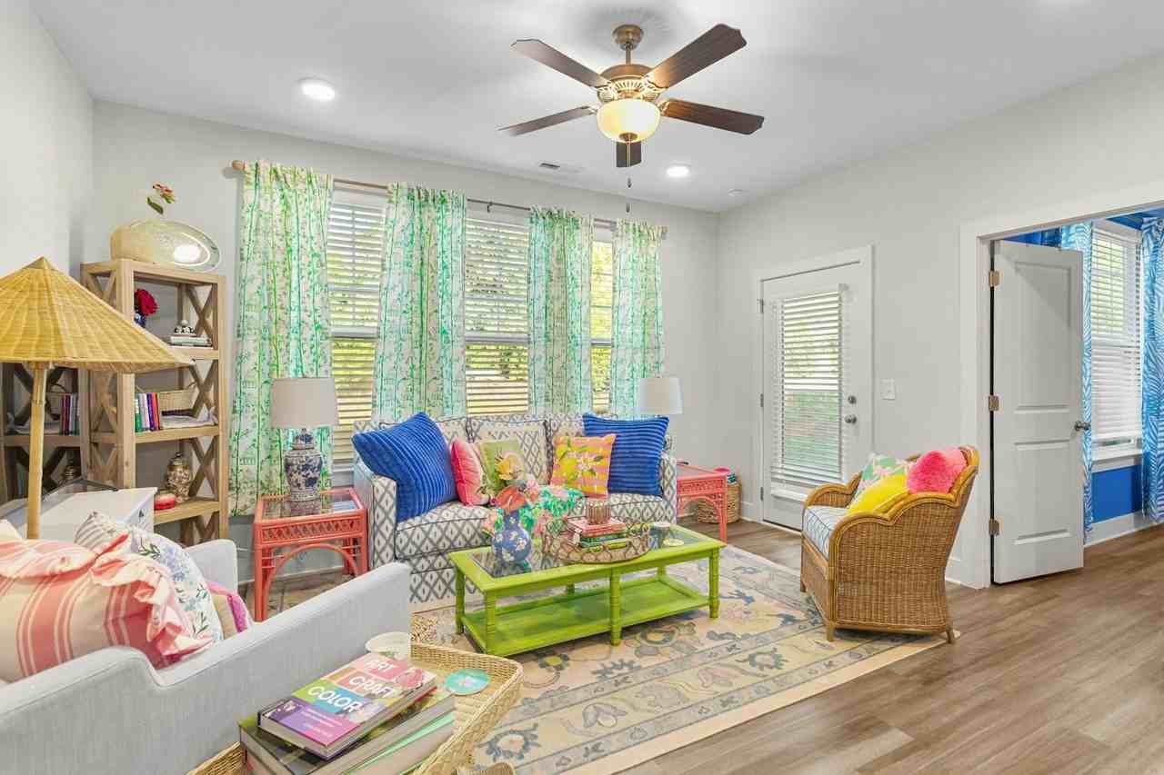 854 Pryor Street - Photo 7 of 18