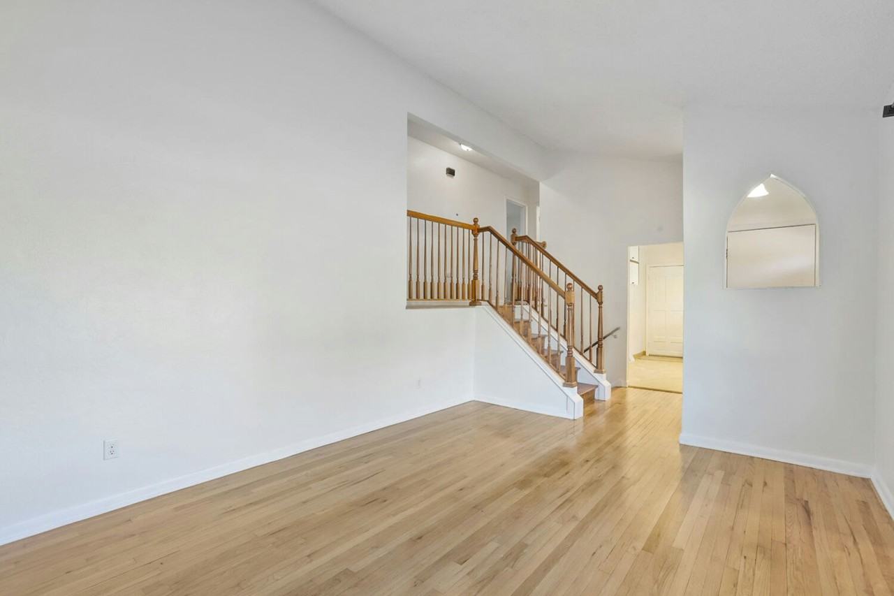 7 17th Avenue - Photo 5 of 32