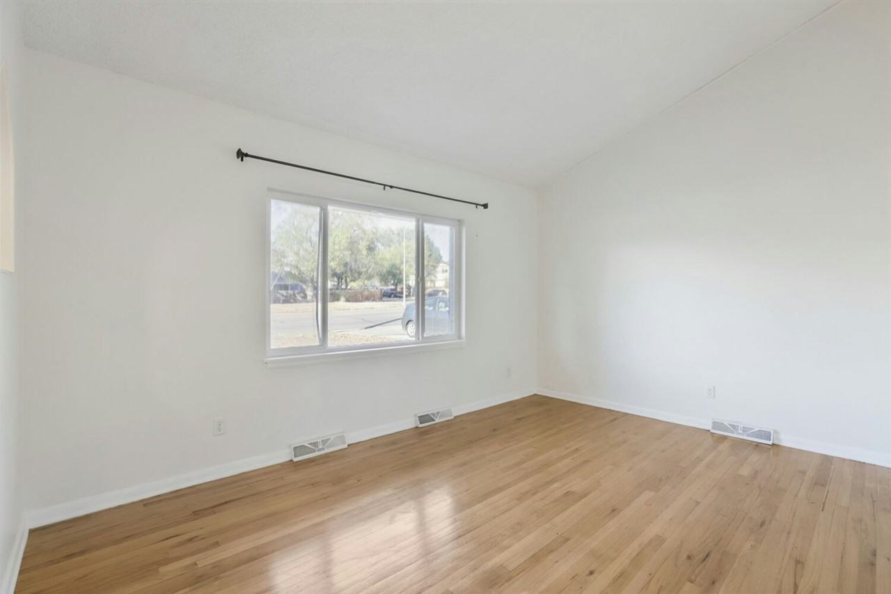 7 17th Avenue - Photo 7 of 32