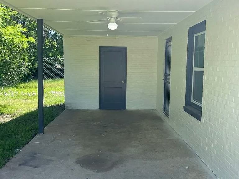 1426 Audubon Road - Photo 4 of 7