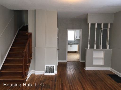 665 Dale St N - Photo 3 of 12