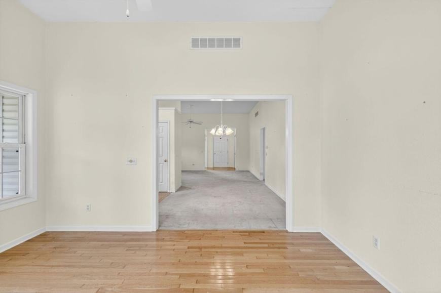 4522 Heathercove Pl - Photo 7 of 10