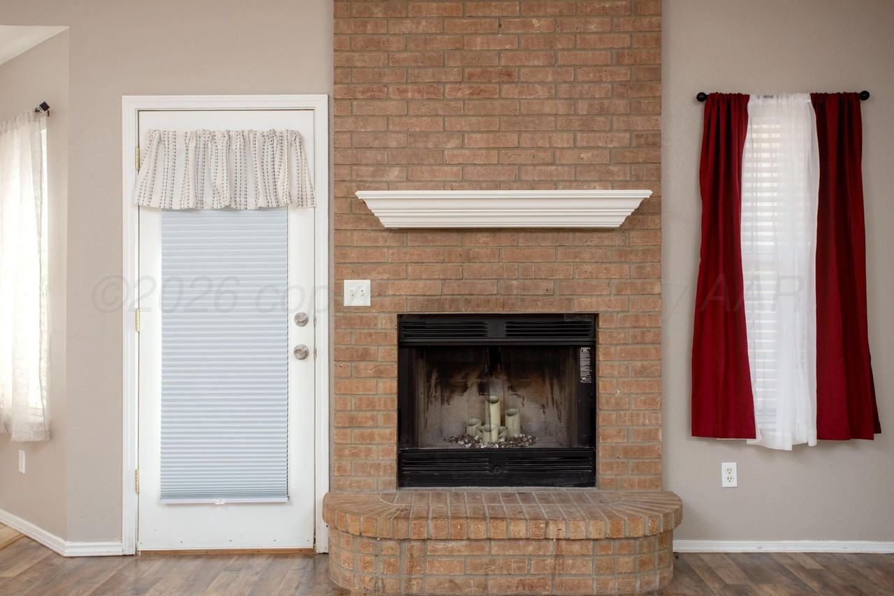 5013 Capulin Ln - Photo 5 of 22