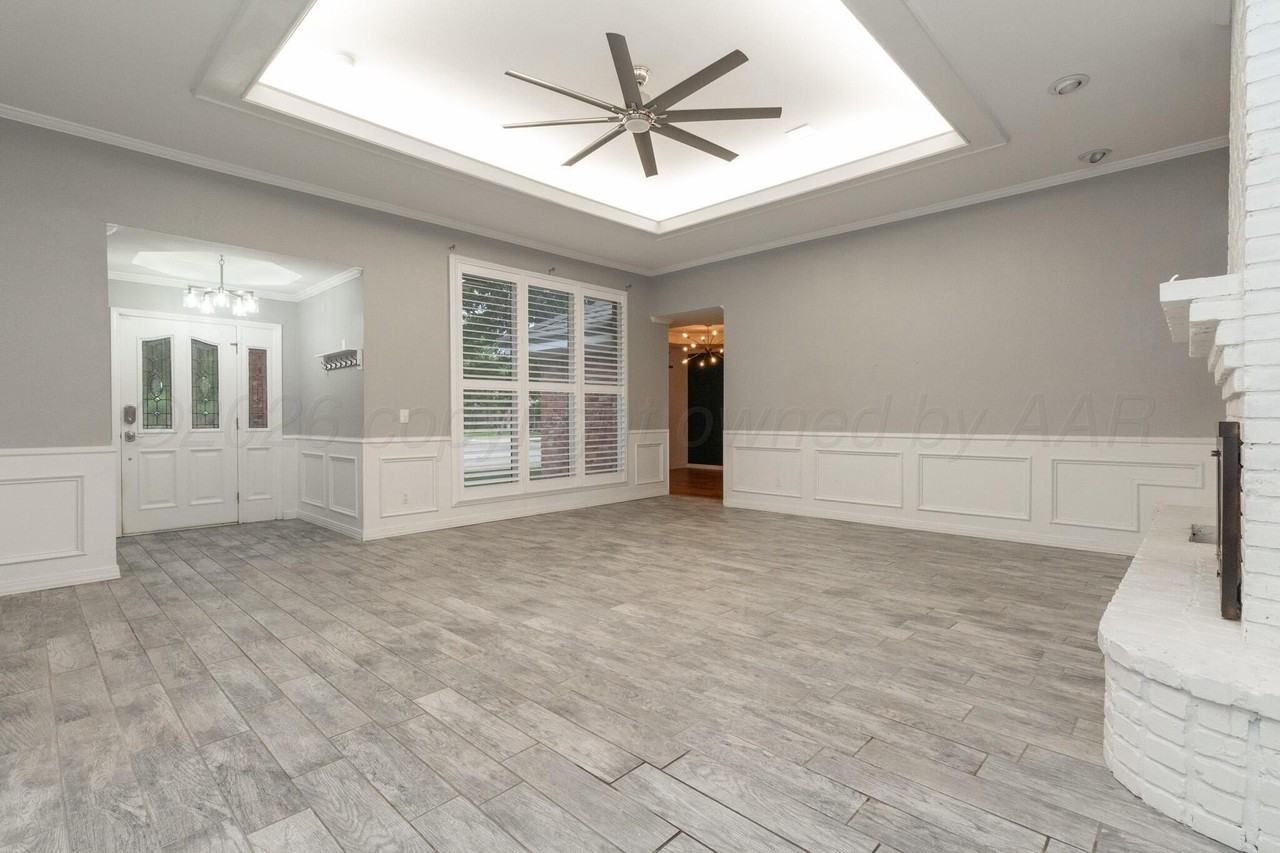 7720 Baughman Dr - Photo 4 of 33