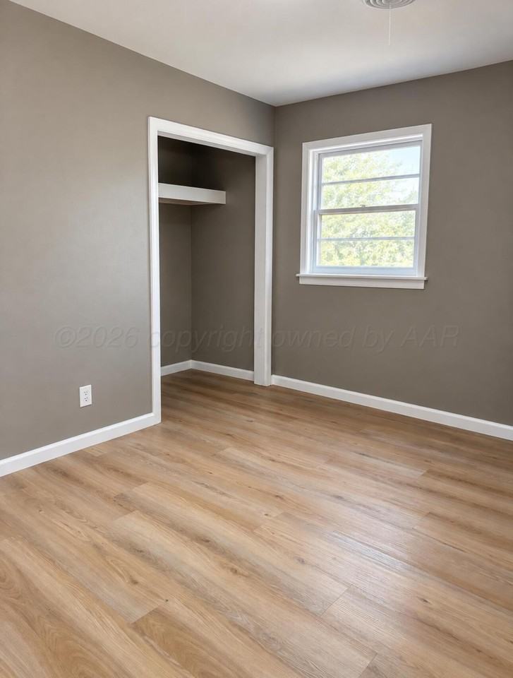 1512 Stubbs St - Photo 4 of 7