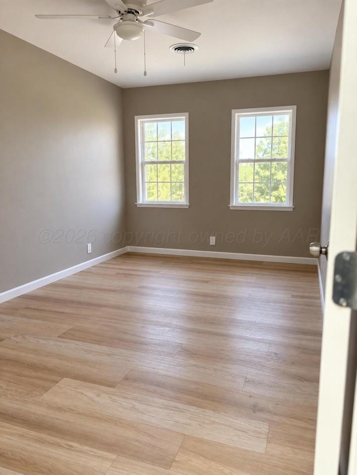 1512 Stubbs St - Photo 6 of 7