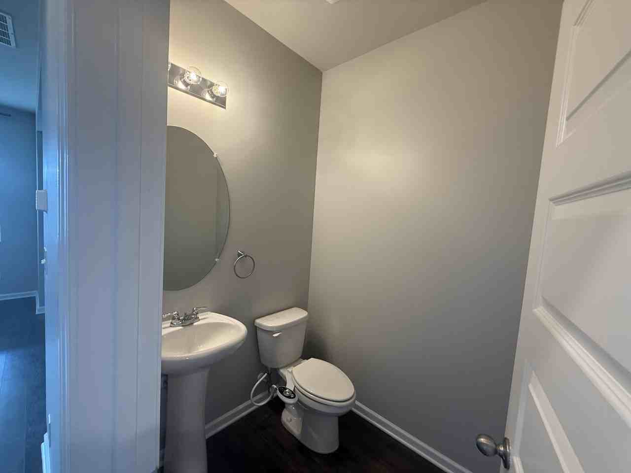 250 Tahoe Dr - Photo 6 of 25
