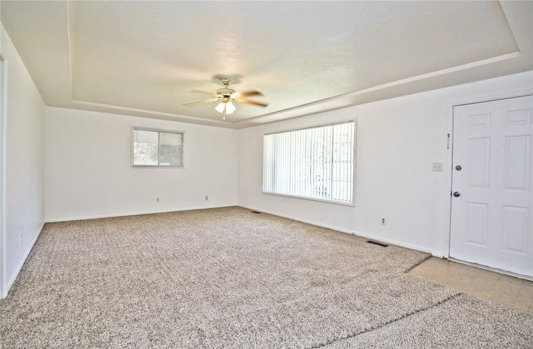 304 Nw 4th St - Photo 5 of 19