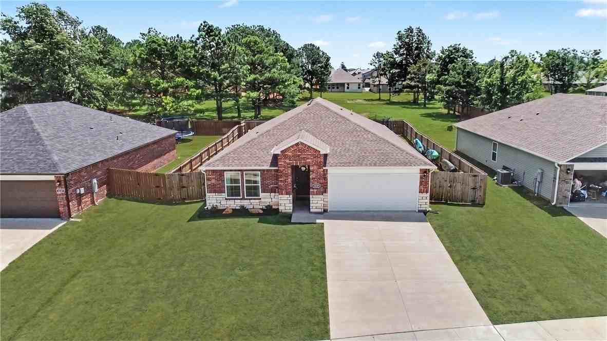 2309 Heritage Ranch Dr - Photo 2 of 47