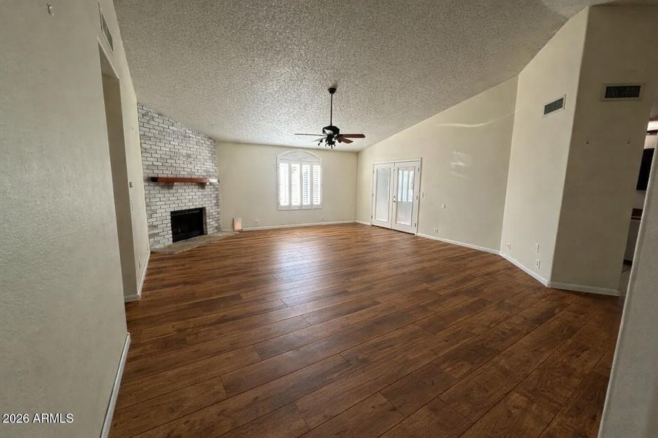 6319 W Onyx Ave - Photo 3 of 12