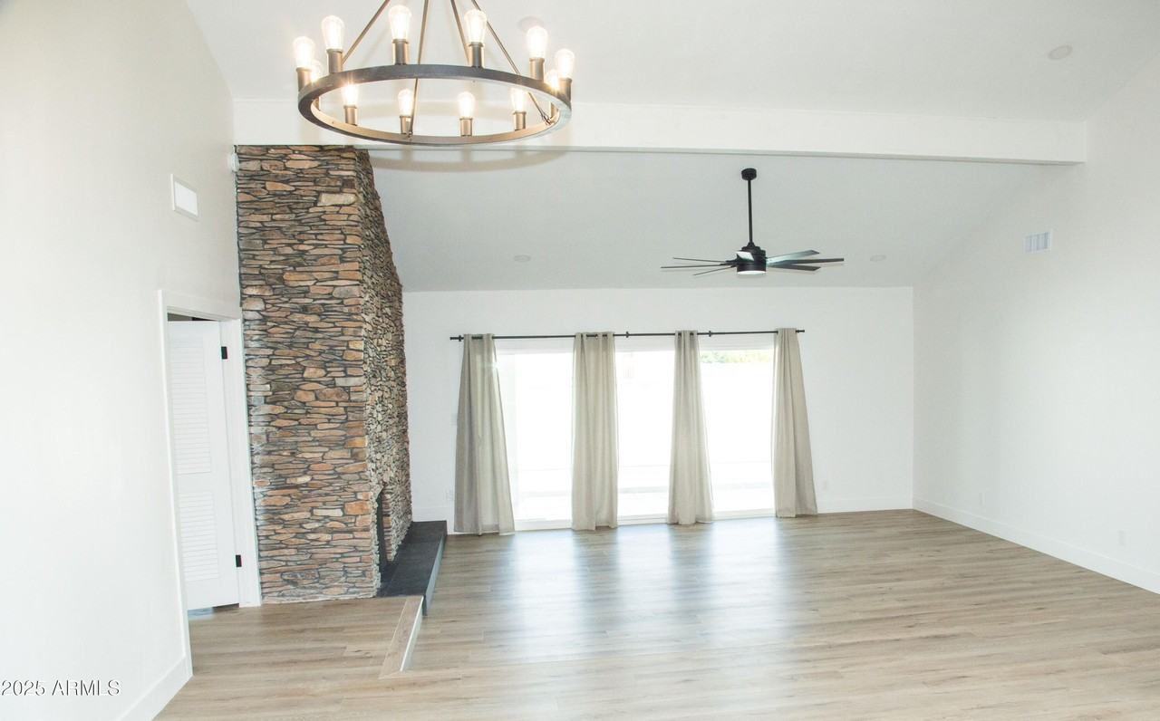 8649 E Via Del Palacio - Photo 6 of 19