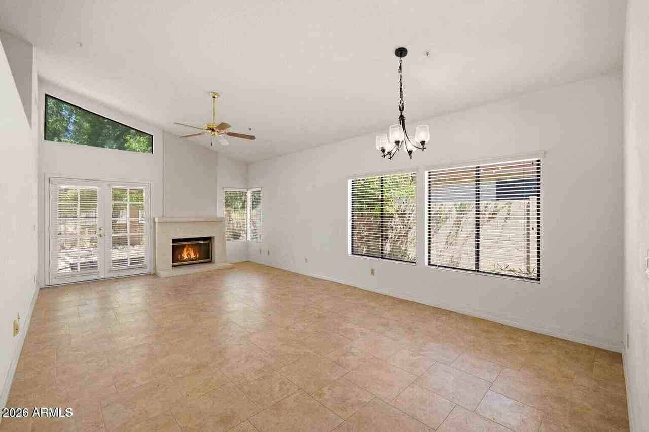 12814 N 95th Way - Photo 7 of 38