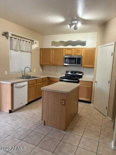 1732 E 37th Ave - Photo 3 of 21