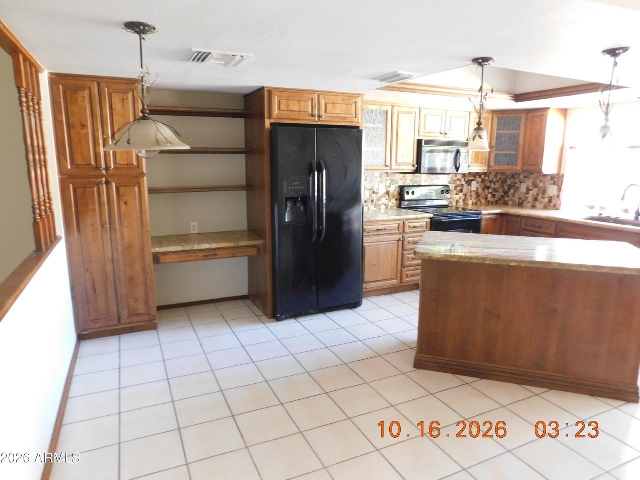 5228 W Vogel Ave - Photo 5 of 21