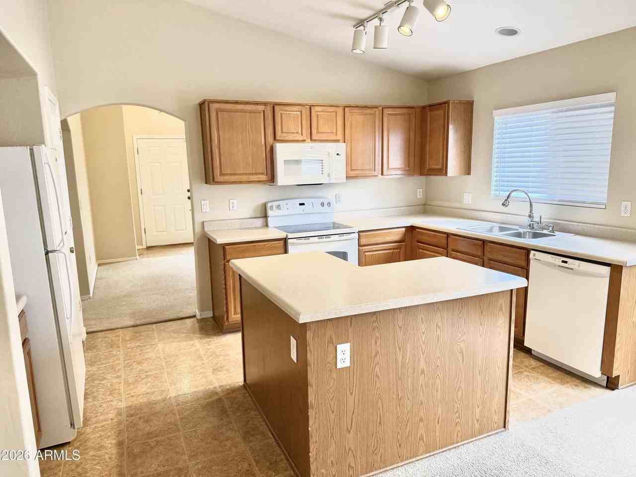 702 S 223rd Dr - Photo 7 of 24
