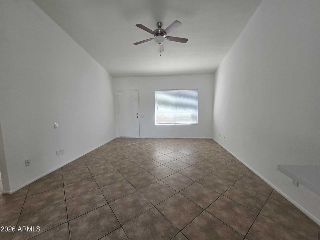 7006 S 45th St - Photo 4 of 11