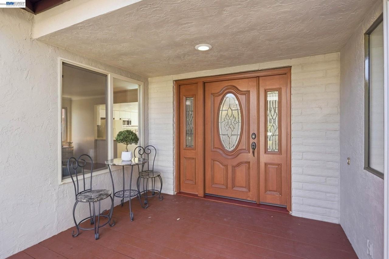 25 Tareyton Ct - Photo 7 of 50