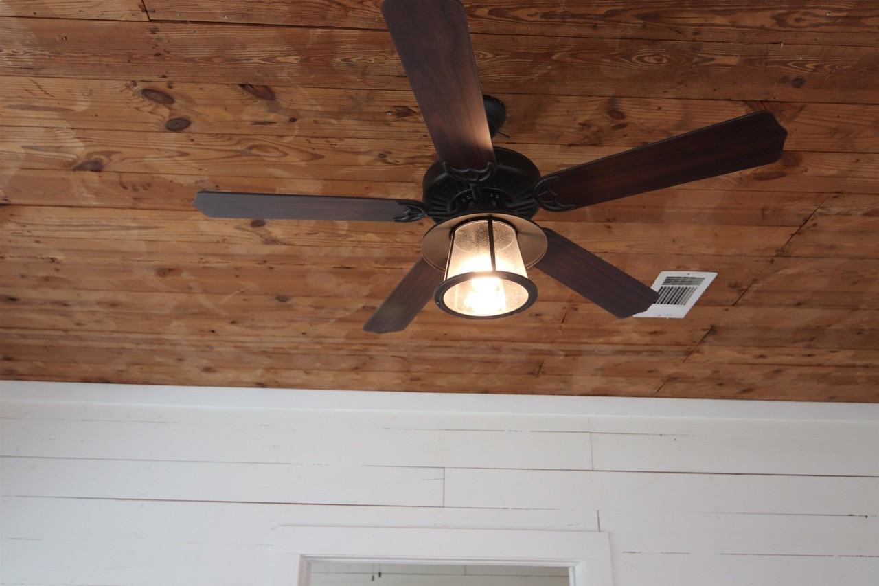 170 S 4th St - Photo 7 of 14