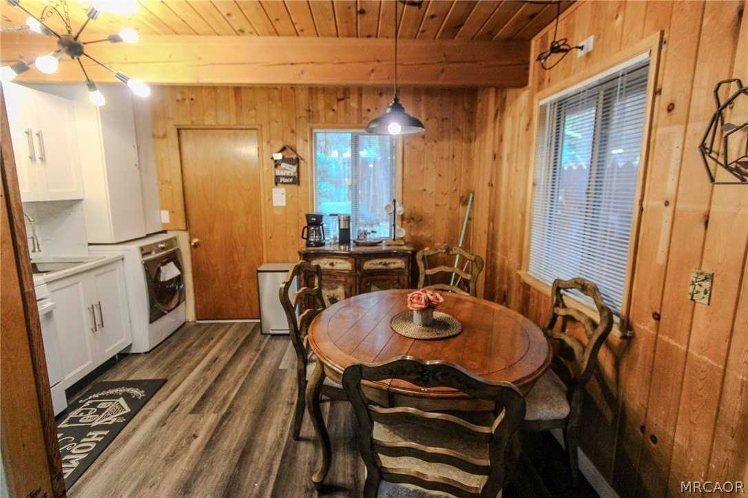 202 W Sherwood Blvd - Photo 7 of 27