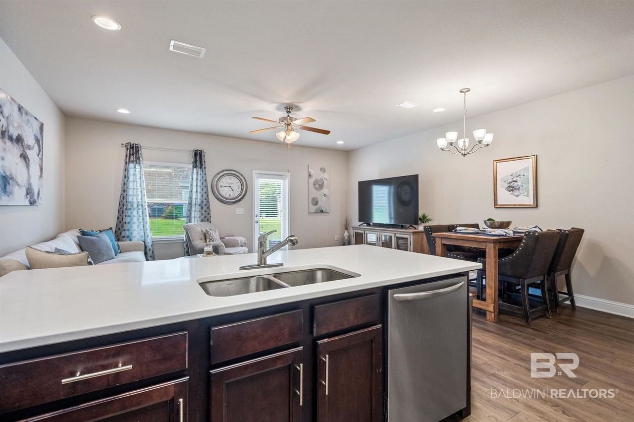 6780 Spaniel Dr - Photo 4 of 25