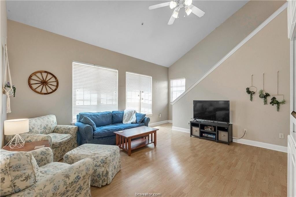 801 Luther St W #904 - Photo 3 of 34