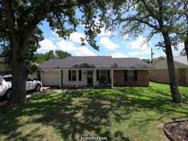 featured image of 3105 Heatherwood Dr